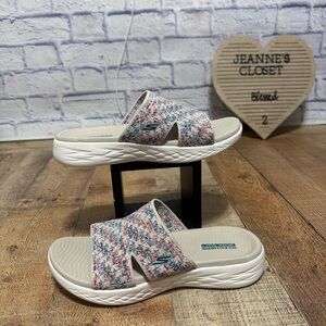 Skechers GOwalk Flex Arch Fit Vegan Washable Slide Sandals Size 9